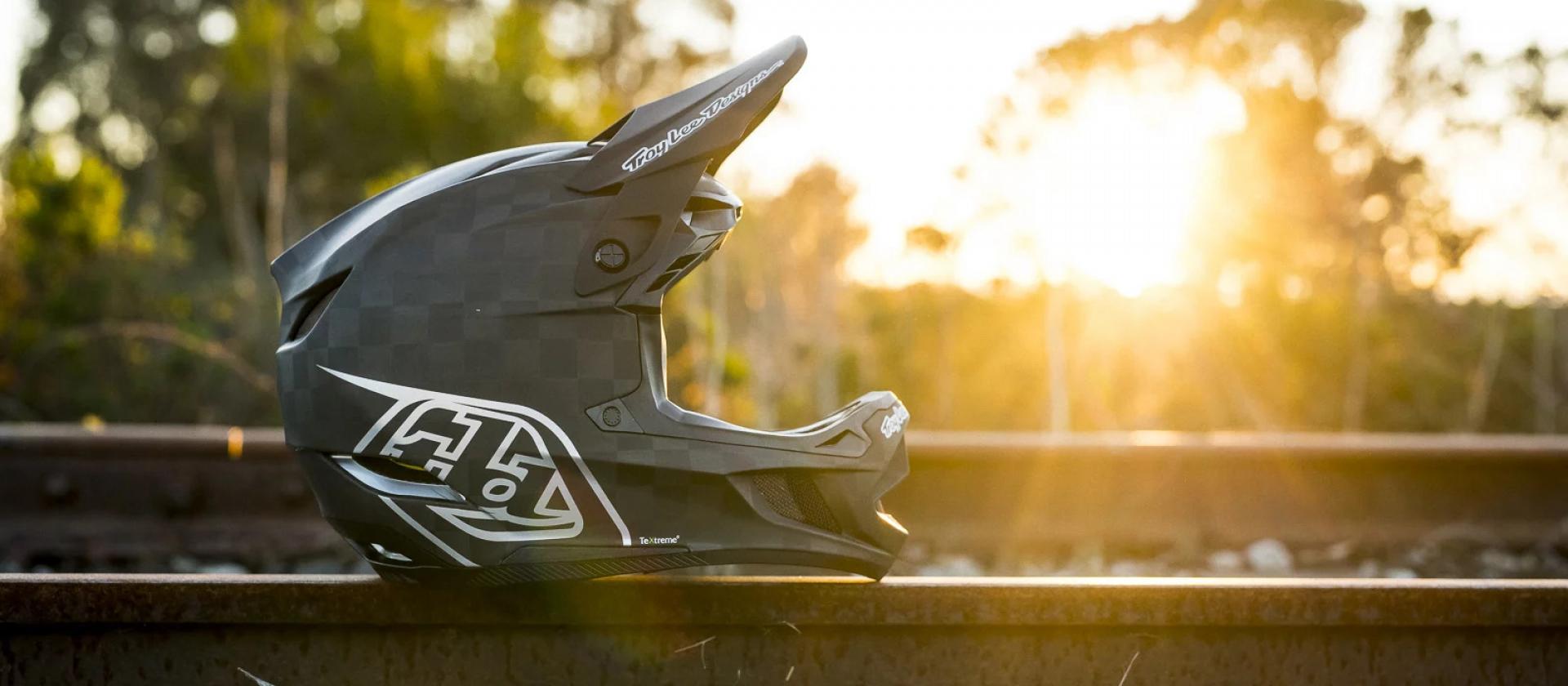 Casco MTB D4 Troy Lee Designs