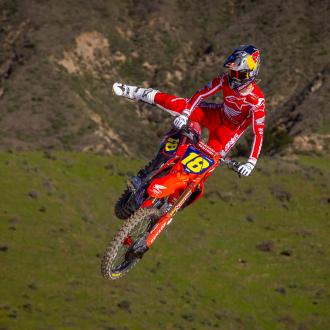 26-jett-lawrence_action-4.jpg