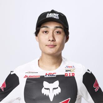 26-jo-shimoda_headshot-4.jpg